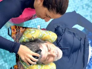 Sesión de Watsu y Fisioterapia